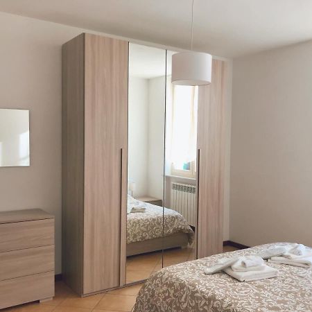 "Coccole Nel Borgo" 2Min To Outlet Apartment With Terrace セッラヴァッレ・スクリーヴィア エクステリア 写真