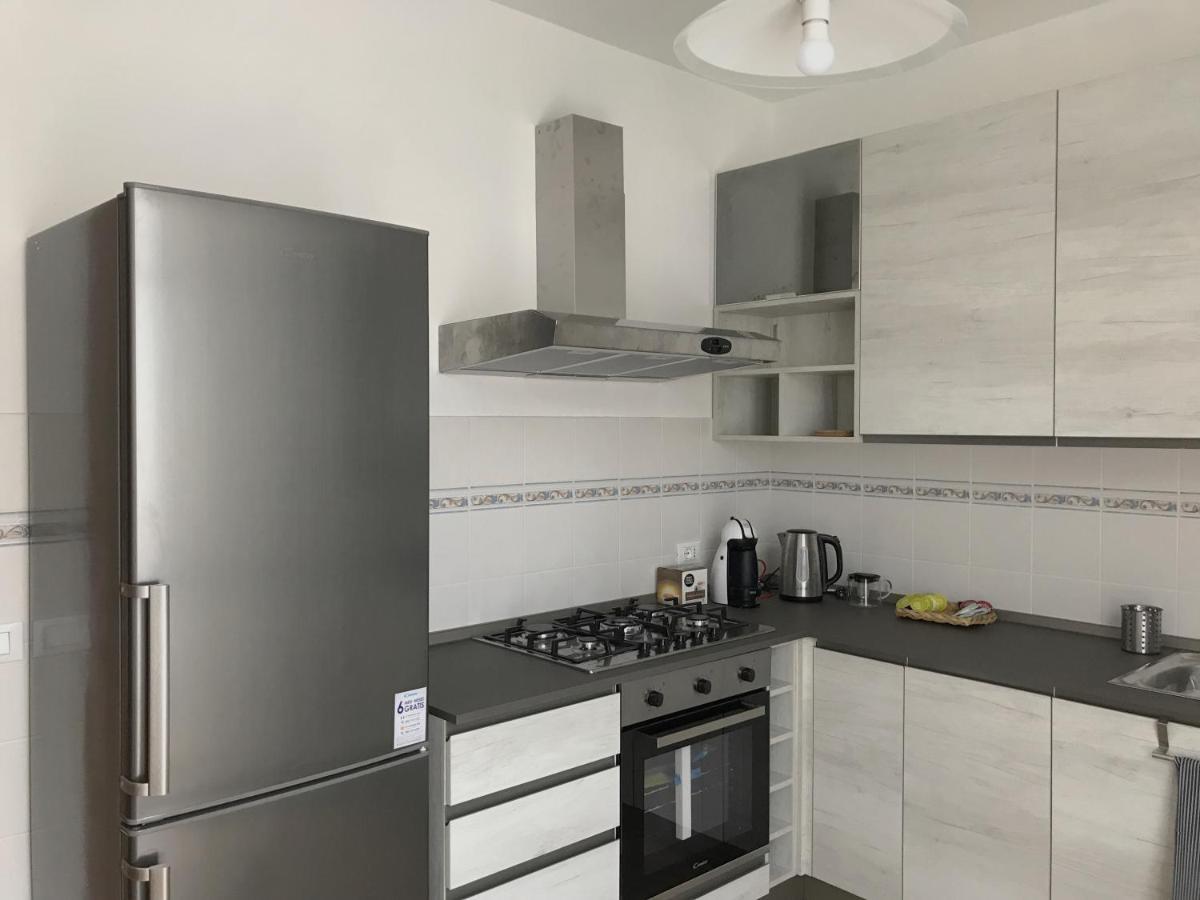 "Coccole Nel Borgo" 2Min To Outlet Apartment With Terrace セッラヴァッレ・スクリーヴィア エクステリア 写真
