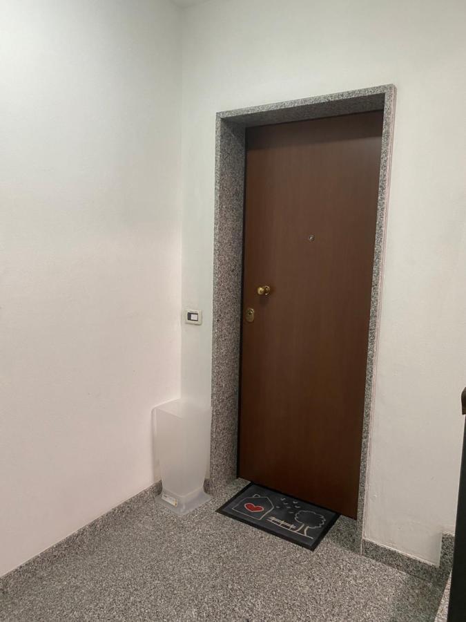 "Coccole Nel Borgo" 2Min To Outlet Apartment With Terrace セッラヴァッレ・スクリーヴィア エクステリア 写真